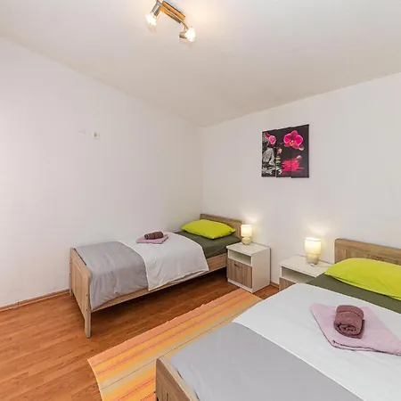Lovely In Kastel Kambelovac With Sauna Holiday home Kastela